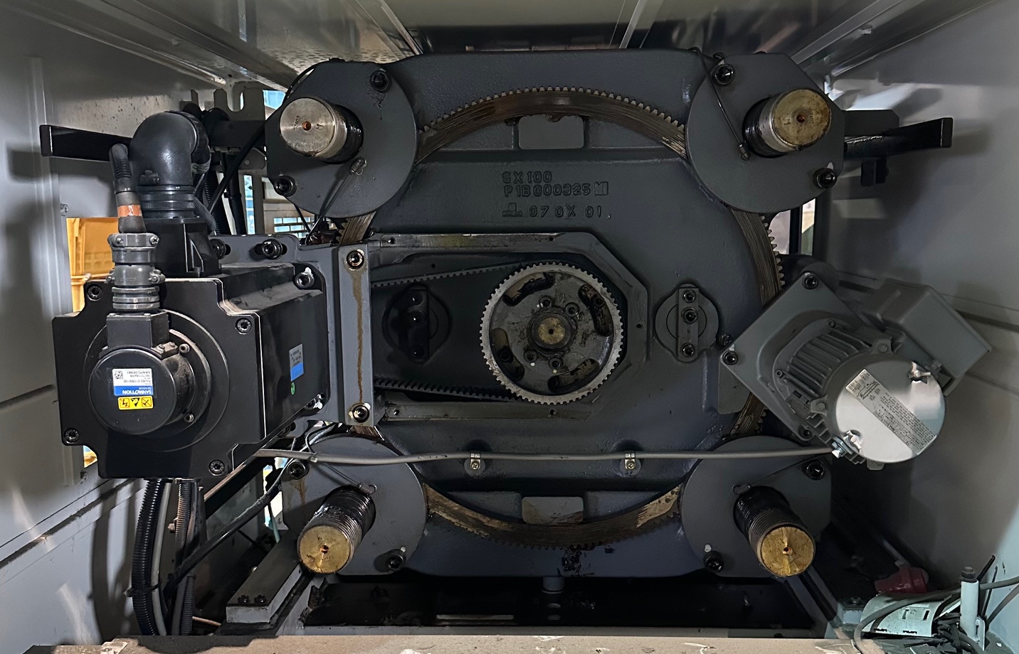 成型機トグル